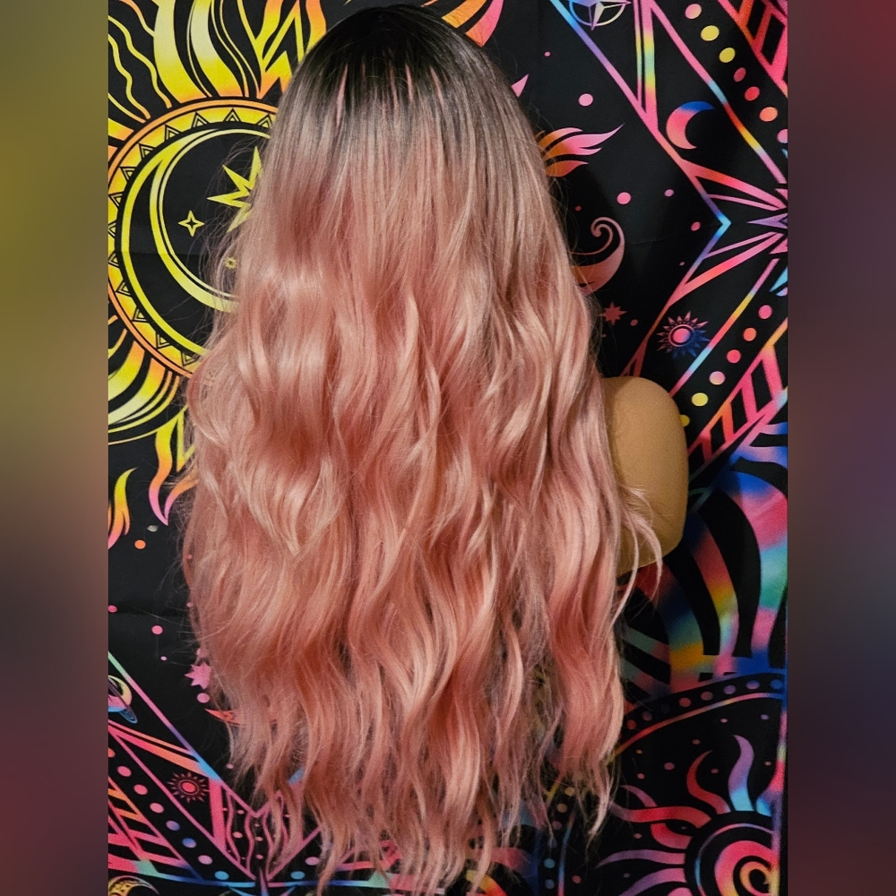 Wig - Picture 3 of 3